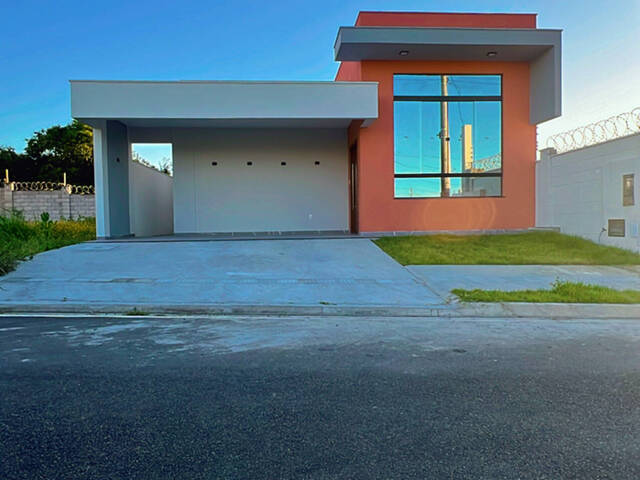 #131 - Casa para Venda em Feira de Santana - BA