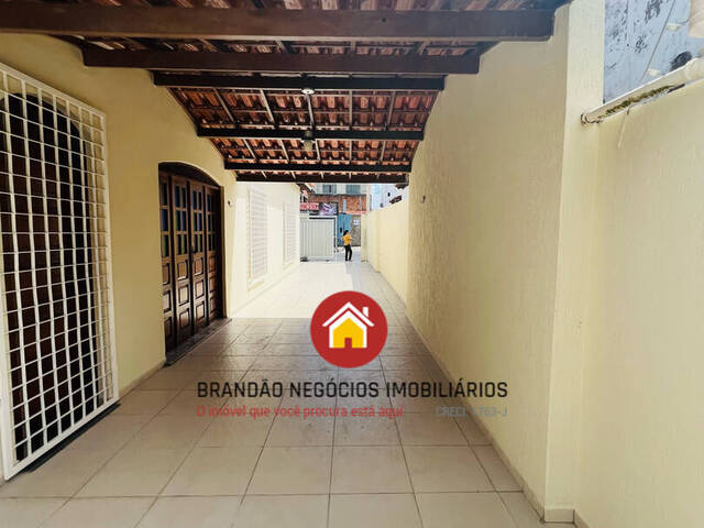 #138 - Casa para Venda em Feira de Santana - BA