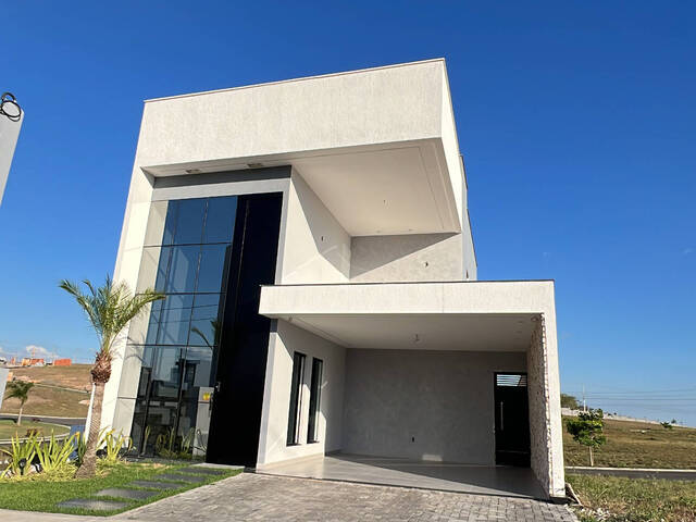 #137 - Casa para Venda em Feira de Santana - BA - 2