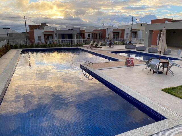 #164 - Casa para Venda em Feira de Santana - BA