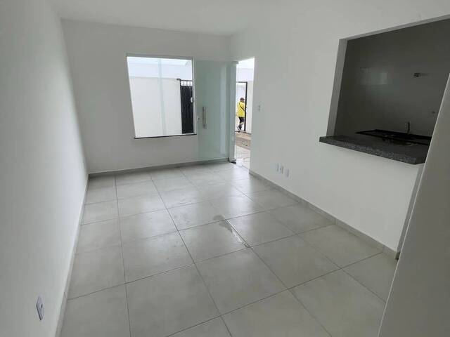 #165 - Casa para Venda em Feira de Santana - BA