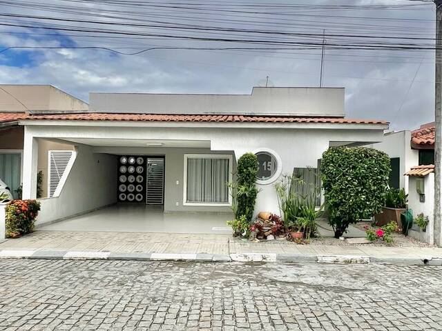 #170 - Casa para Venda em Feira de Santana - BA
