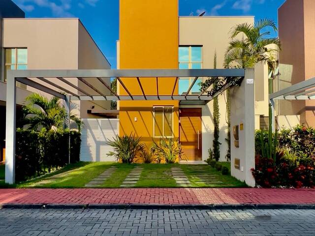 #172 - Casa para Venda em Feira de Santana - BA